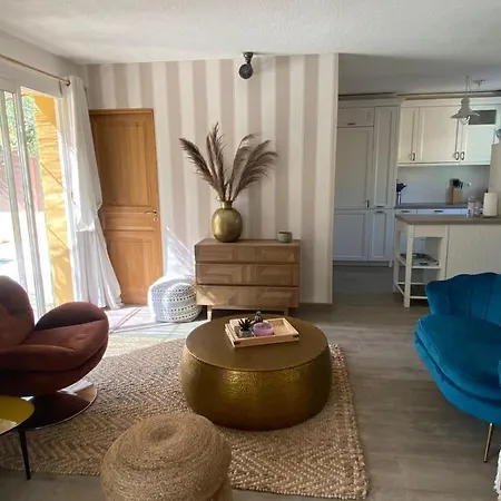 75m Close To Everything With Poolgardenterrace * Sanary-sur-Mer